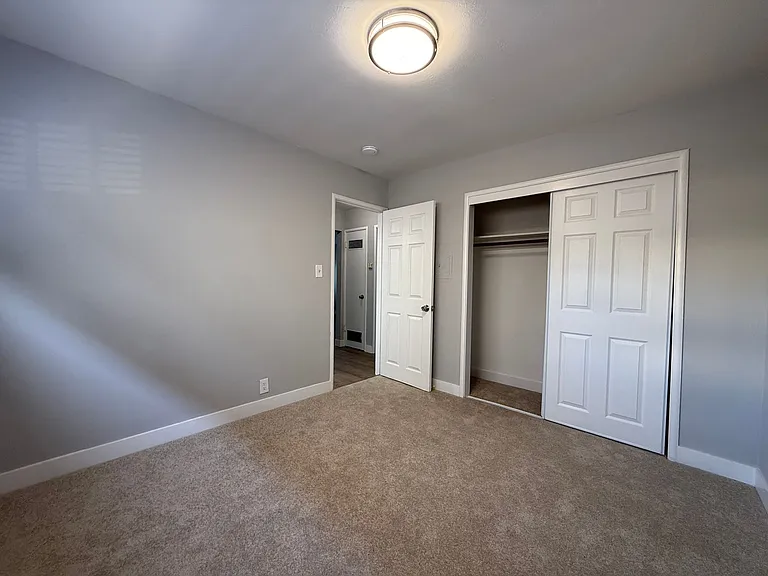 Delbert Way 919 — Photo 5