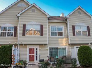 83 Shinnecock Hills Ct, Howell, NJ 07731