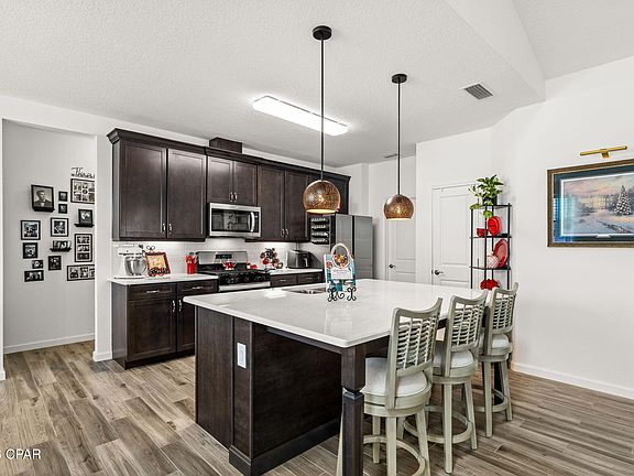 5th image of 8808 Attitude Ave