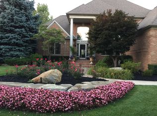 5865 Jackelyn Ct, Washington, MI 48094