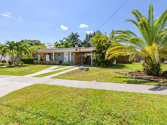 5th image of 104 SE Naranja Avenue
