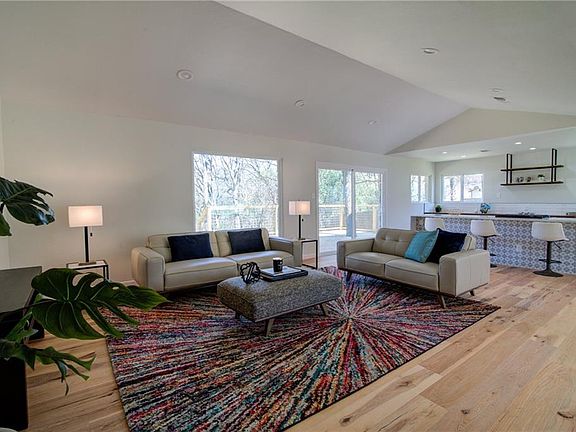 5th image of 7206 Meadowood Dr