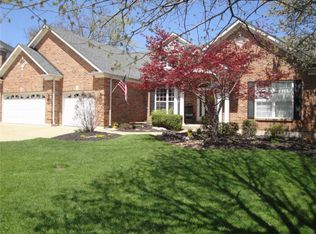 2400 Smizer Mill Estates Dr, Fenton, MO 63026