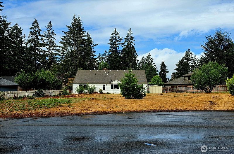2nd image of 0 90th Avenue SW