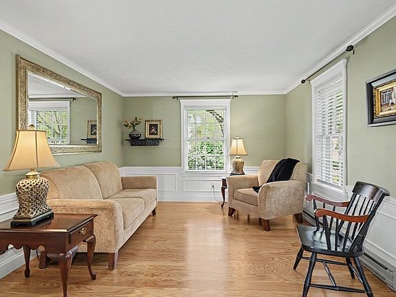 5th image of 4 Newell Dr
