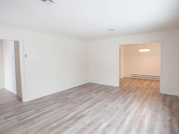 655C Yale Way #1