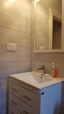 Rented by Space Link Realty | media 8