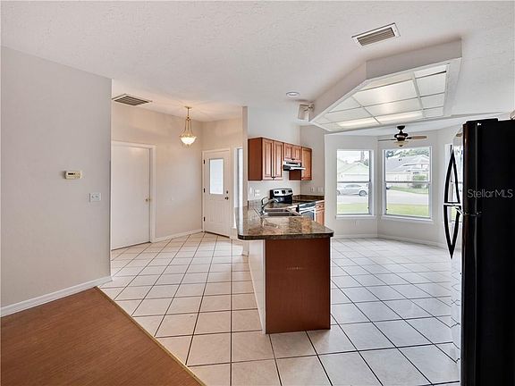 5th image of 1320 Cypress Bend Cir