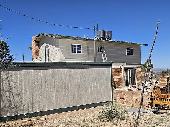 4th image of 773 S Ridge Dr