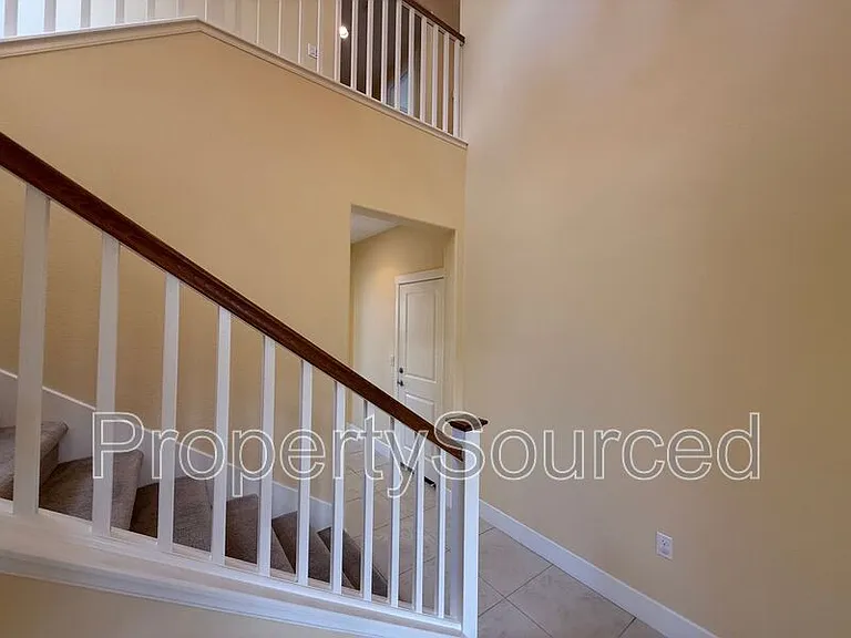 18517 Admiral Way — Photo 12