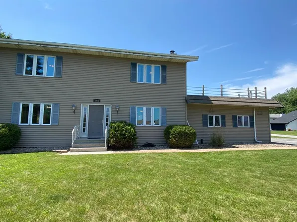 3412 W Lakeshore Dr, Crown Point, IN 46307