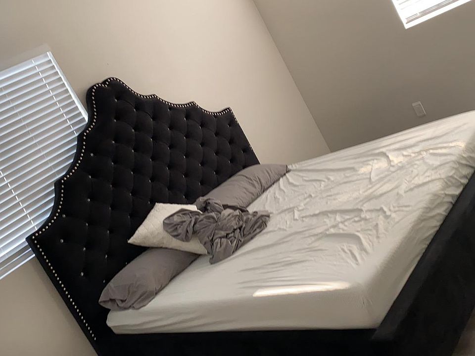 1st image of 3929 Wisconsin St #1/2