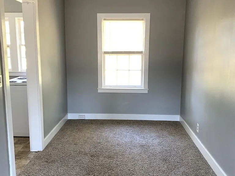 409 N Whitworth Ave #1 — Photo 7