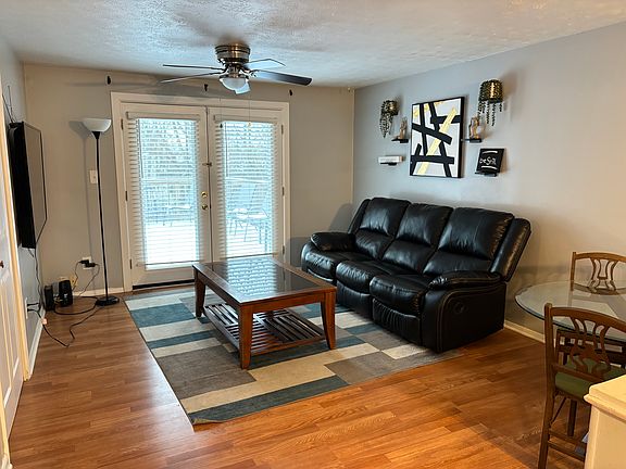 3rd image of 11708 Elkwood Dr
