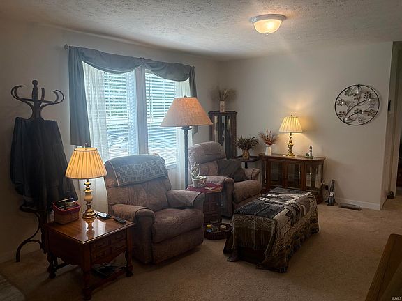 2nd image of 375 Bass Haven Ln