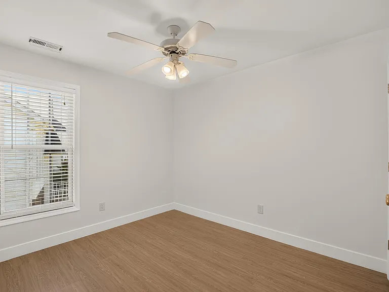 3013 Englefield Dr — Photo 26
