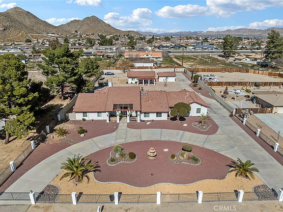 2nd image of 19786 Symeron Rd