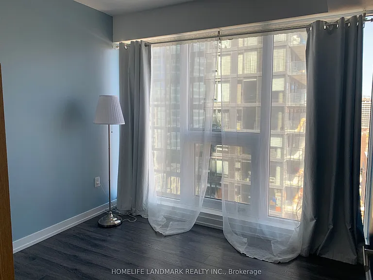 77 Shuter St #1206 — Photo 8