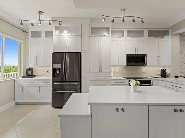 3500 Oaks Clubhouse Drive #505, Pompano Beach, FL 33069