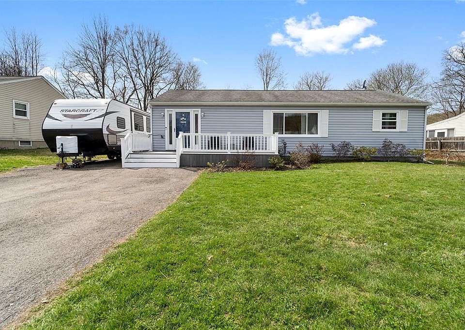 1st image of 15 Sandy Ln