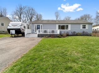 15 Sandy Ln, Binghamton, NY 13901