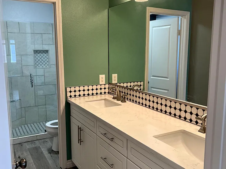 Bathroom Upstairs