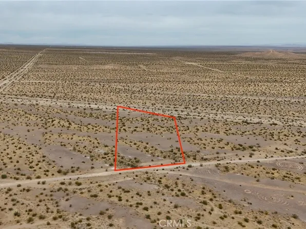 725 Desert Flower Rd Lot 96, Adelanto, CA 92301