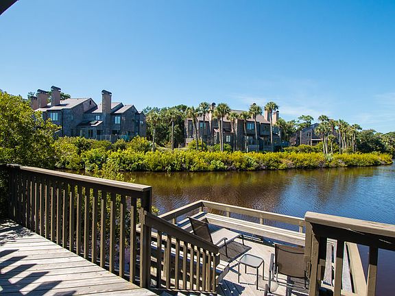 2nd image of 4579 Park Lake Dr