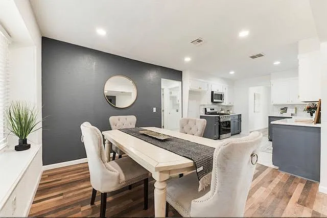 12213 Sylvester Dr — Photo 20