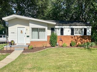 28846 Spring Arbor Dr, Southfield, MI 48076