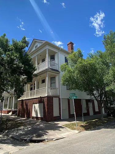 130 E Waldburg St Photo 1