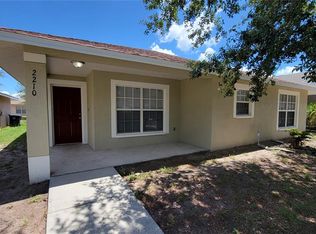 2210 Pleasant View Ave, Ruskin, FL 33570