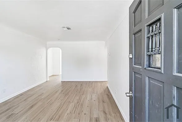 2442 27th St S — Photo 3