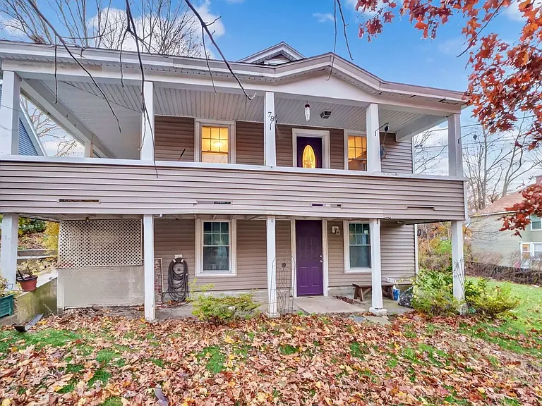 78 Hunters Ave — Photo 1