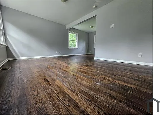 3522 E 9th Ave — Photo 9