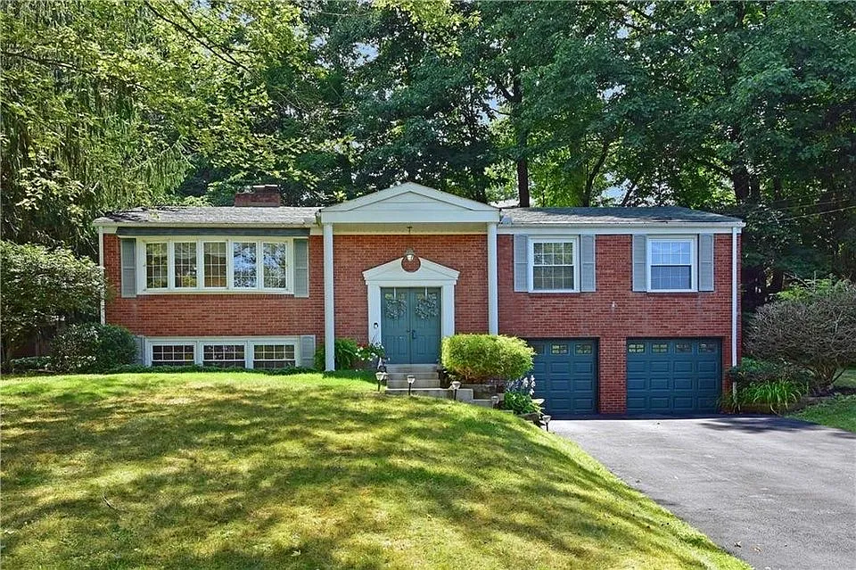1014 Creekvue Dr photo 1