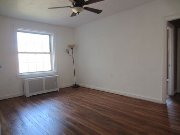 5th image of 3069 Hobart St APT 6P