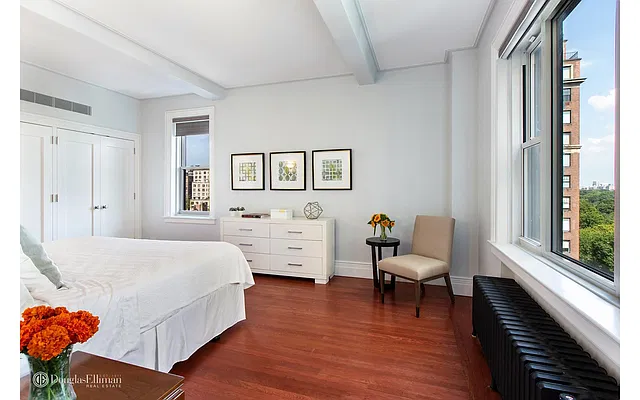 Sold by Douglas Elliman | media 7