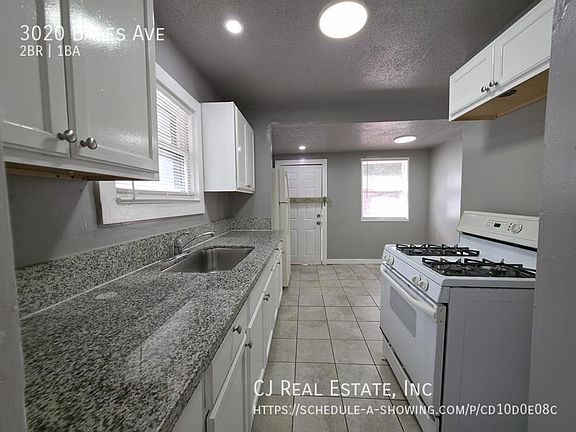 5th image of 3020 Bales Ave