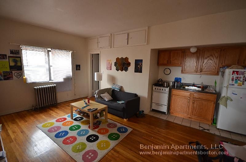 2nd image of 153 Brighton Ave Unit 6F