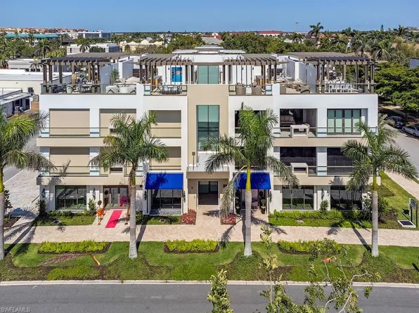 675 8th ST S #302, NAPLES, FL 34102