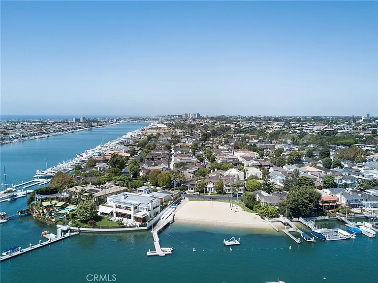 2732 Bayshore Dr — Photo 32