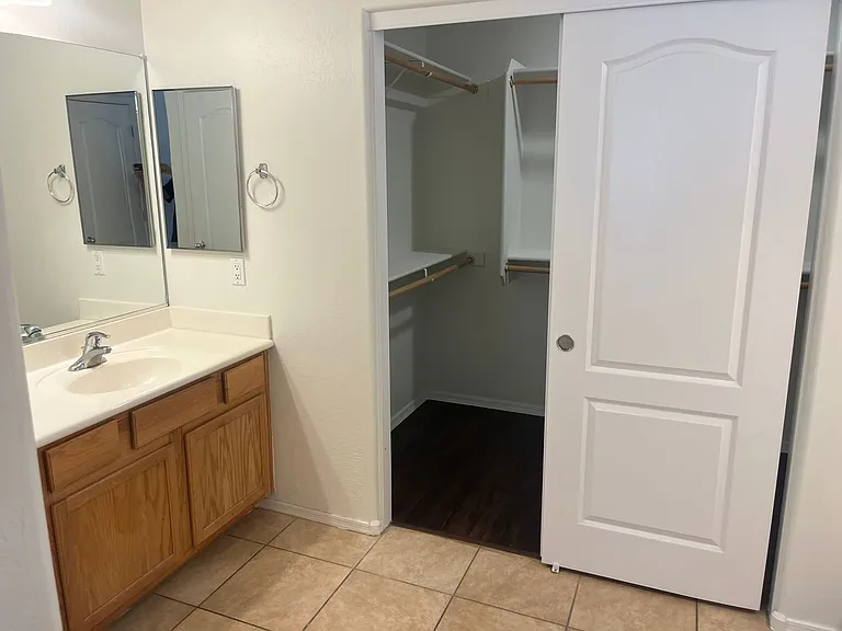 25524 W Williams St — Photo 10