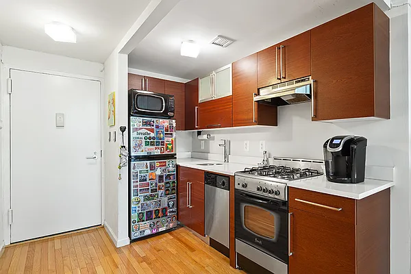 Rented by Compass | media 23