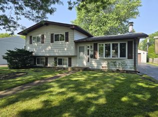 928 Shields Ave, Winthrop Harbor, IL 60096