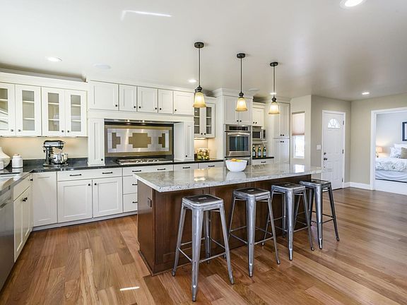 5th image of 1167 Crespi Dr