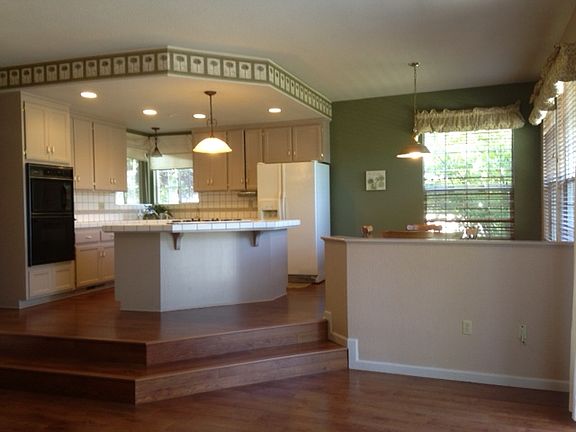 3rd image of 2629 Crane Way