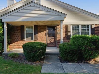 15762 Cambridge Dr, Clinton Township, MI, 48038