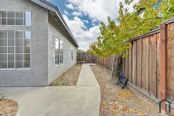 1585 Foxwood Dr — Photo 47