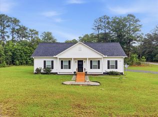 164 Miracle Dr, Eutawville, SC 29048